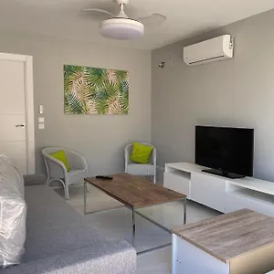 apartamento-recien-reformado-al-lado-de-la-playa.1costadelsol.com/