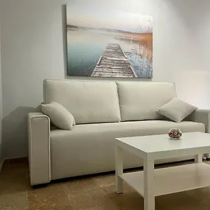  Apartamento Piso En El Centro De Silencioso Y Con Gran Patio, Calle La Paz
